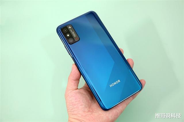 『华为荣耀』华为发布5G新机，7英寸+2亿定制屏，仅1899元！