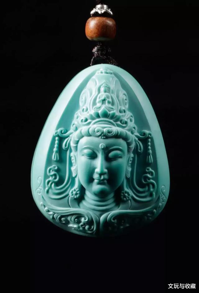 ▲江苏第四届玉石文化节上,来自全国各地的大师之作,一饱眼福