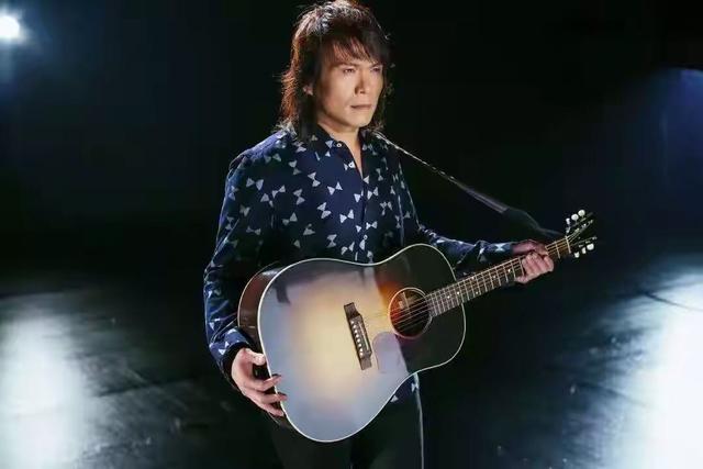 「演唱会」伍佰开演唱会插不上嘴的背后，能否拉开华语乐坛最后一块\遮羞布\