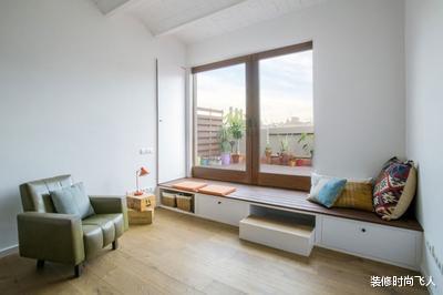 |阳台不要傻傻装推拉门了，聪明人家用这种设计，老师傅看了都夸好