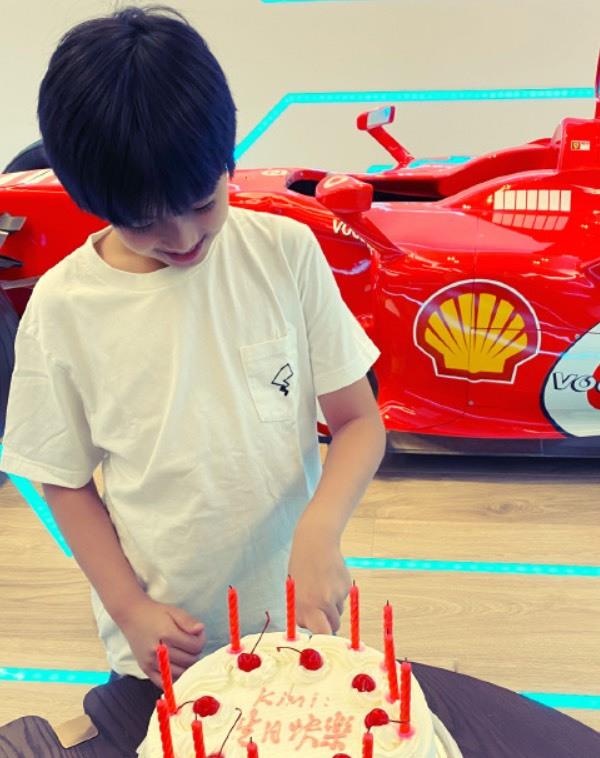 爸爸去哪儿|《爸爸去哪儿》七年后对比照：多多个高，苗条，石头高大挺拔