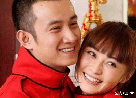 刘亦菲▲有种“基因优选”叫文章女儿，长发飘飘气质出众，堪称：“小刘亦菲”！
