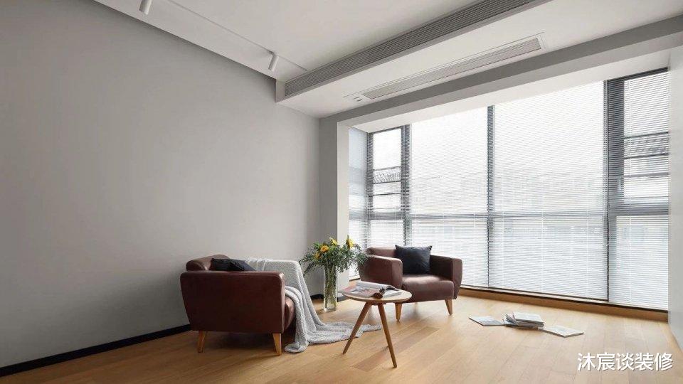 |一家四口挤进76㎡，去掉家具传统摆设，室内宽敞大气，住着很舒适