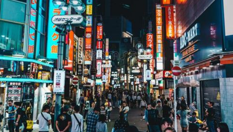 导游|为何去日本旅行时,导游告诫不要背背包?导游:背了你会后悔!