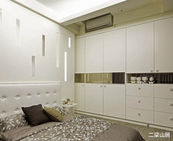 |去闺蜜家参观,头次见把空调安装在这里,做法太高级,美观又省地