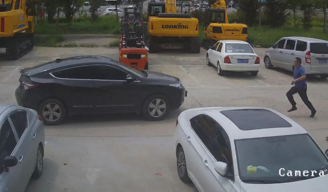 琅琊新闻网|第9次落网!90后美女深陷毒潭!临沂警方抓捕视频曝光……