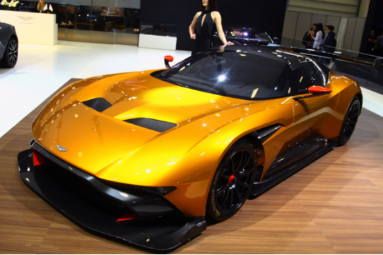 『法拉利』土豪的大玩具，《全球最昂贵的车》TOP17