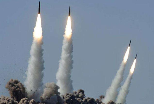 「美军」美军造出超级导弹？特朗普称比现在快17倍，话音刚落全场哄堂大笑