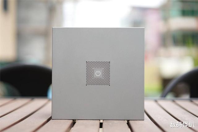 投影仪|峰米投影仪Vogue Pro：无线智能的高清大屏影院体验