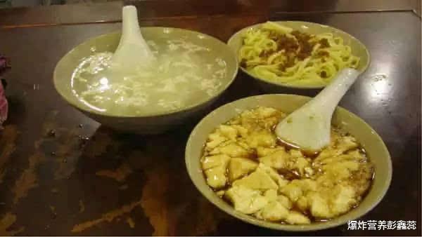 玉米|3种早餐被列为“黑名单”，鸡蛋上榜？你认为的营养食物未必健康