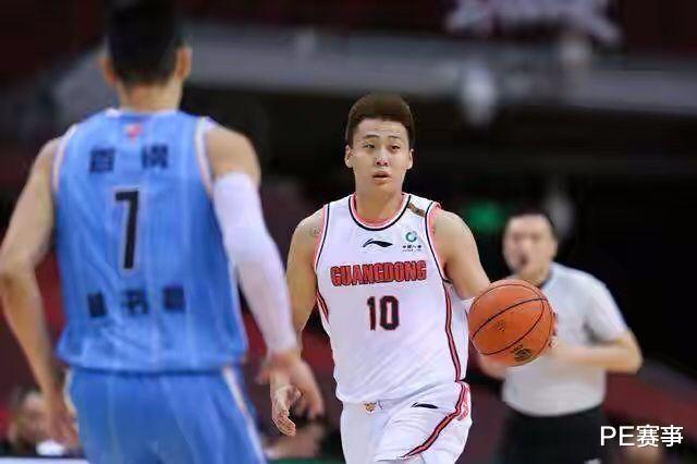 广东男篮|广东输球后杜锋放话了！但矛头为何全部指向一个人呢？