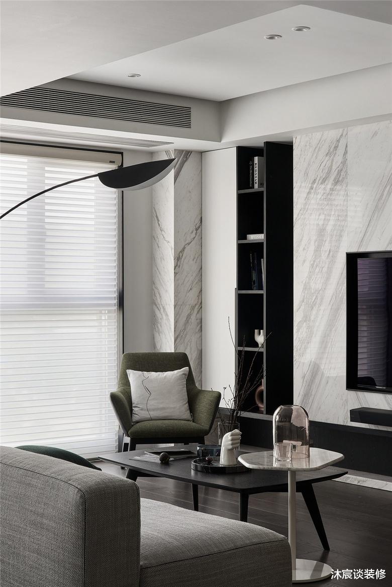 |走进她家，才知现代黑白灰如此经典，室内简约温馨，到处纤纤不染