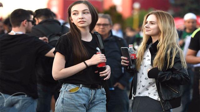 德国@德国人来中国旅游，刚出机场就直呼：我们被电视里的中国骗了