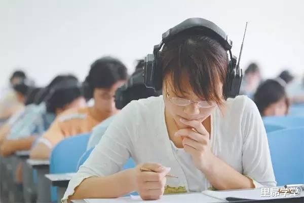 英语学习|要不要把英语“踢出”高考？浙大教授郑强的观点，引家长阵阵掌声