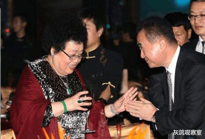 北京市|湖北人喜提北京首富，身家一年暴涨1000亿，挤掉了8连冠的王健林