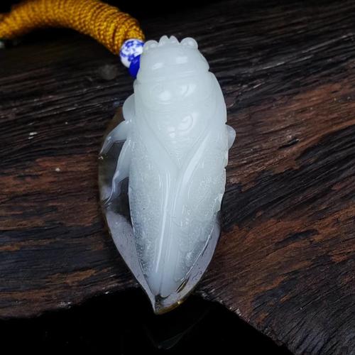 雕刻|品味和田玉上的秋天：“一叶知秋”