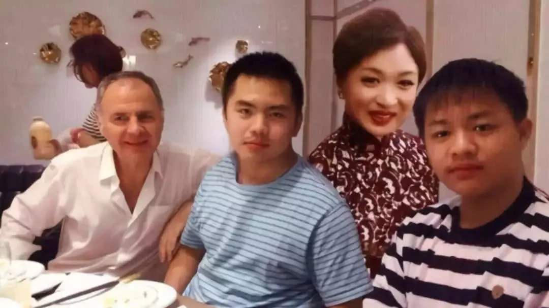 金星|她曾是金星的妻子,离婚时金星已是女儿身,如今的她怎么样了?