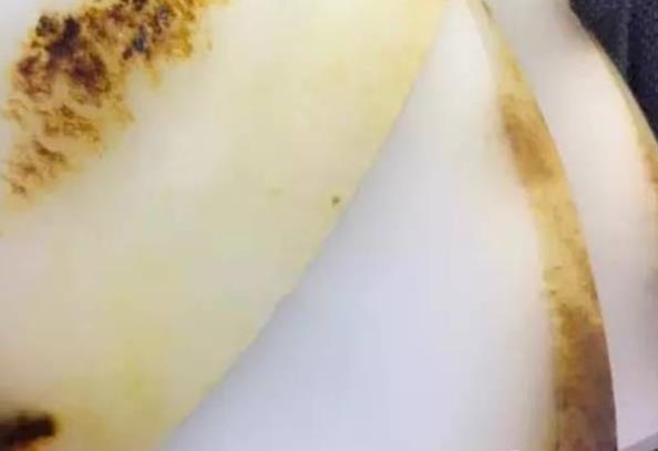 ：和田玉里的两大“杀手锏”：老坑料与钢板料