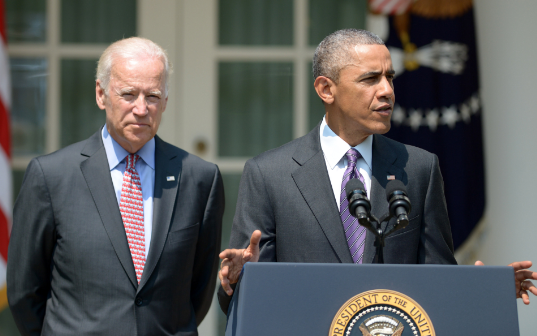 「拜登」丑闻升级！拜登公开亮相，宣言轰动全境，民众沸腾：国家有救了！