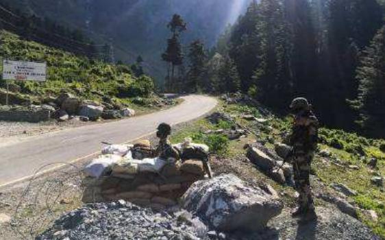 【莫迪】莫迪和陆军司令吵翻?目击者称怒气冲冲离开,班公湖印军进退两难