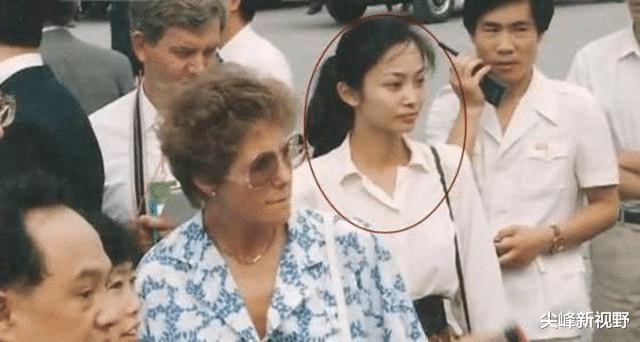 【女保镖】她是中国第一女保镖,5个特种兵都打不过她,从来没有失过手