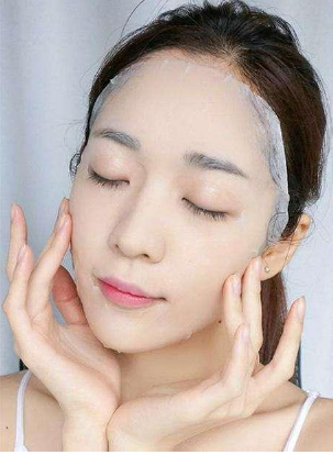 「面膜」敷面膜的3大“黄金时间”，护肤事半功倍，后悔没早知道