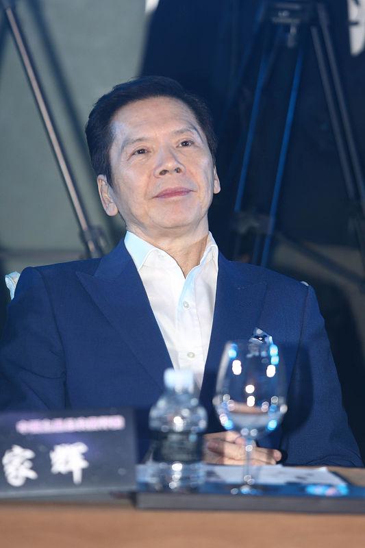 有一种前妻叫丁佩离婚还被向华强养40年向太见了都叫姐
