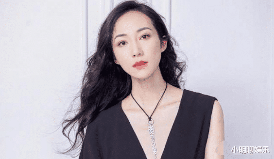 「韩雪」孙俪的亚洲蹲韩雪的女王蹲，都败给了万茜的“顺便蹲”，网友：太难了