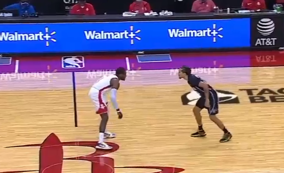 火箭队|18分钟打花联盟第2！火箭疯狂下起三分雨，麦克勒莫复出大爆发