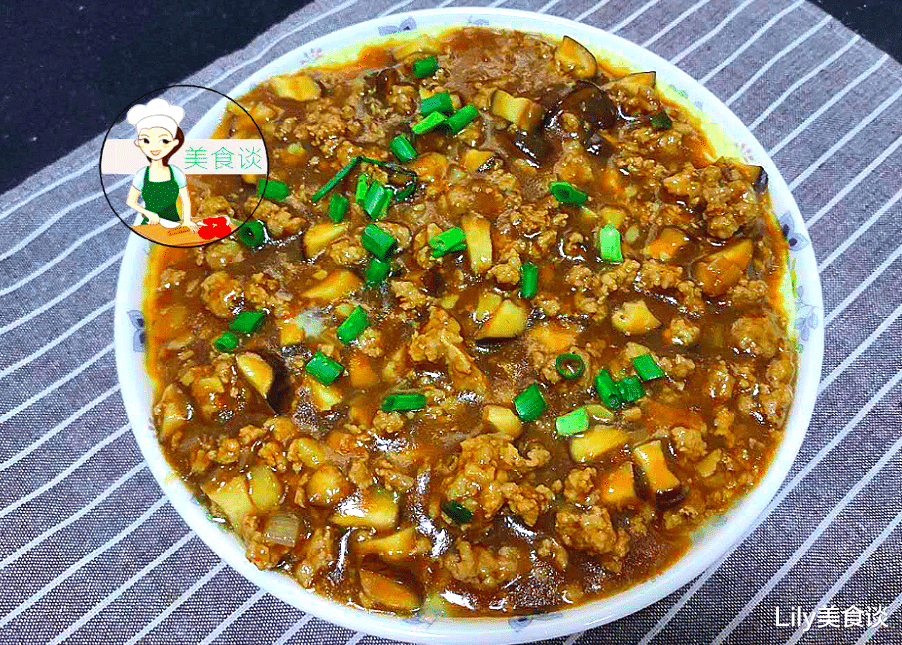 「蒸菜」热天，鸡蛋和它是绝配，蒸一蒸，10分钟出锅，又鲜又嫩，家人爱吃