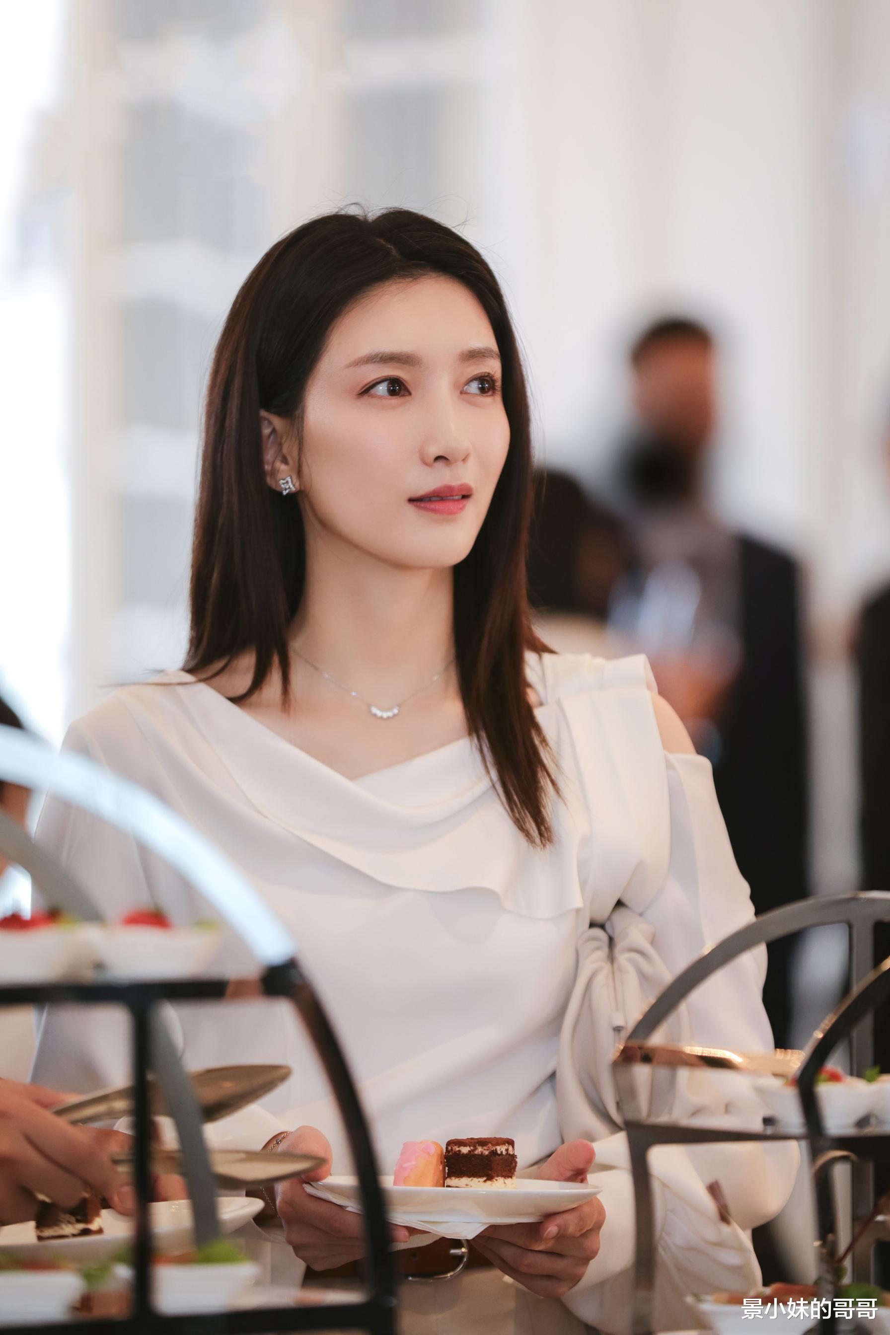 闪婚|《三十而已》结局堪称完美：王漫妮闪婚，钟晓芹复婚，顾佳单身