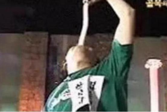 年糕|2004年，著名演员被年糕堵塞呼吸道身亡，那场综艺毁了他一生