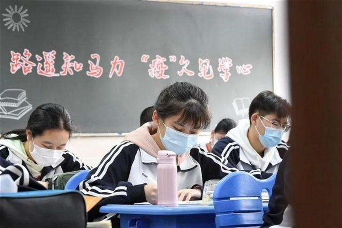 数学|数学成绩“拔尖”的孩子，通常有“3个共性”，你家孩子有吗