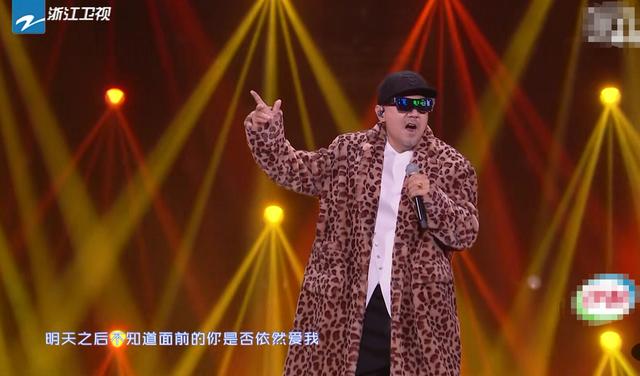 蔡徐坤|919好奇夜槽点多：蔡徐坤陷尴尬，明日4乐队主唱开口即跑调