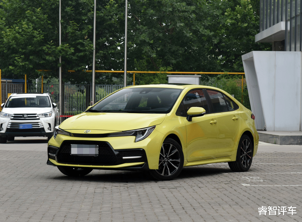 丰田雷凌|丰田雷凌：我太难了，全系4缸10气囊仅售10.3W，车友：思域买早了