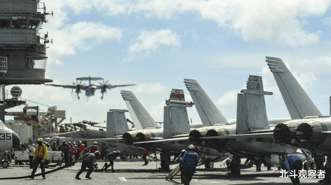 美军▲美国彻底摊牌，同时出动三艘核航母杀向太平洋，满载千吨炸药