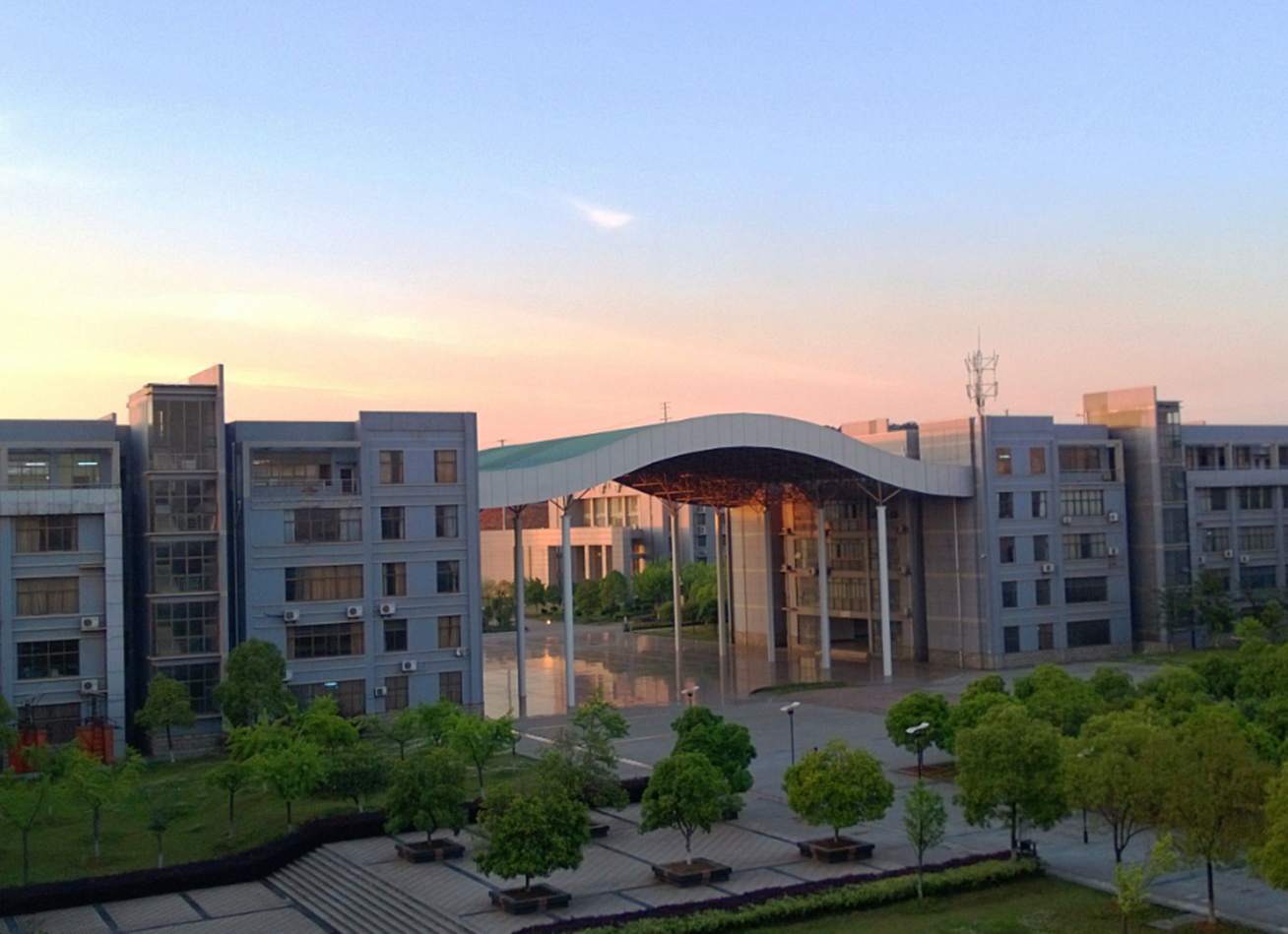 电子科技大学|2020年高考，“最悲催”和“最幸运”的学生，这差距太大了