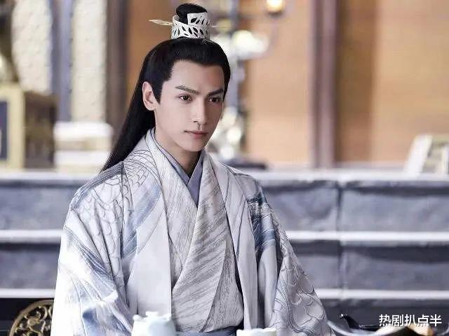 肖战@新生代古装六大神颜男主，肖战邓伦上榜，网友：第一难以服众