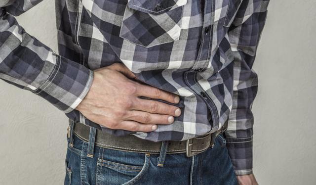 肝脏|62岁夫妻相继查出肝癌,医生提醒:切菜用的这种菜板,赶快扔掉