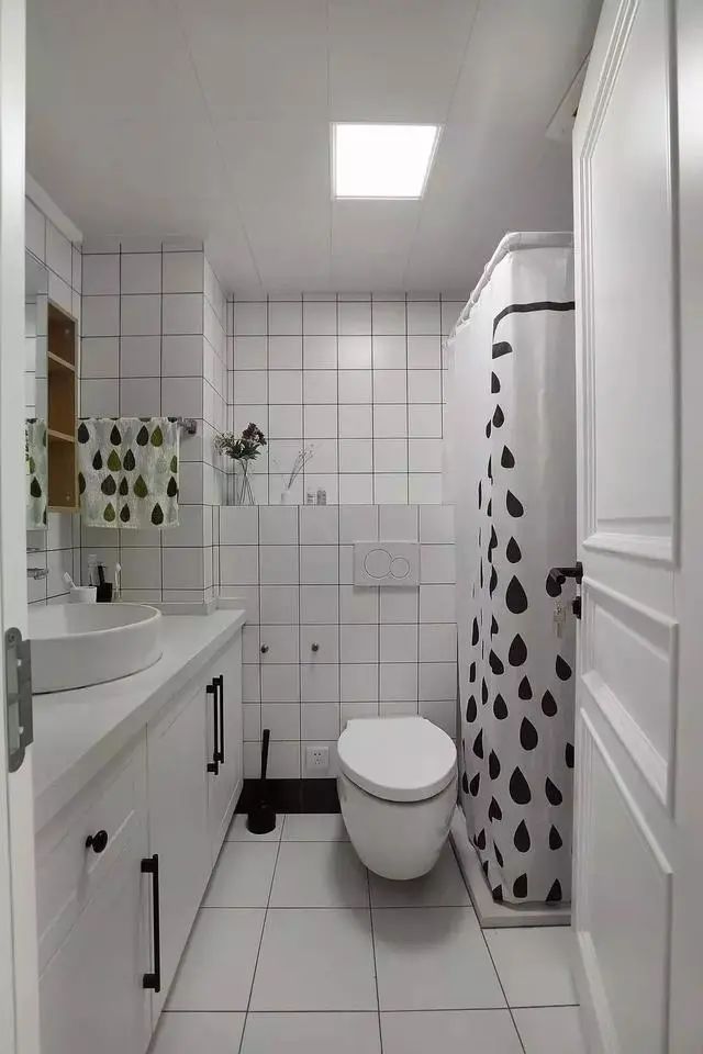 |巴掌大的30㎡单身公寓，全屋北欧风装修，功能齐全还十分宽敞！