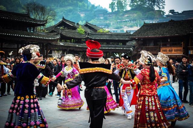 『苗寨』这里是世界最大苗寨，被誉为中国苗都