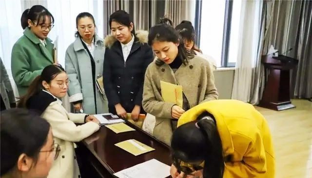 教育部|教育部正在撤销的6个专业，名字“高大上”，学生就业率却很低！