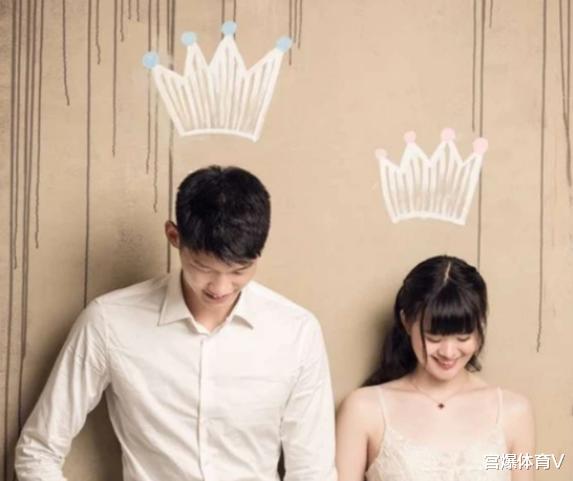 胡金秋■22岁国手步入婚姻殿堂！与妻子相恋6年 是中国男篮未来的希望