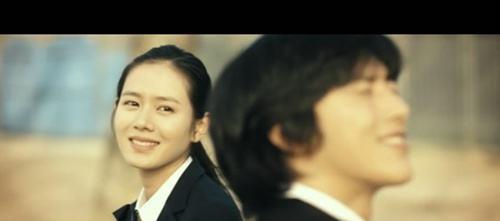 『孙艺珍』孙艺珍系列3：电影《白夜行》，白天与黑夜下的一对苦情情侣