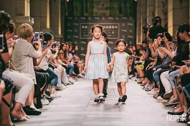 童星|起底童星产业链：40万一张唱片、10万一个群演、女童被拍小视频