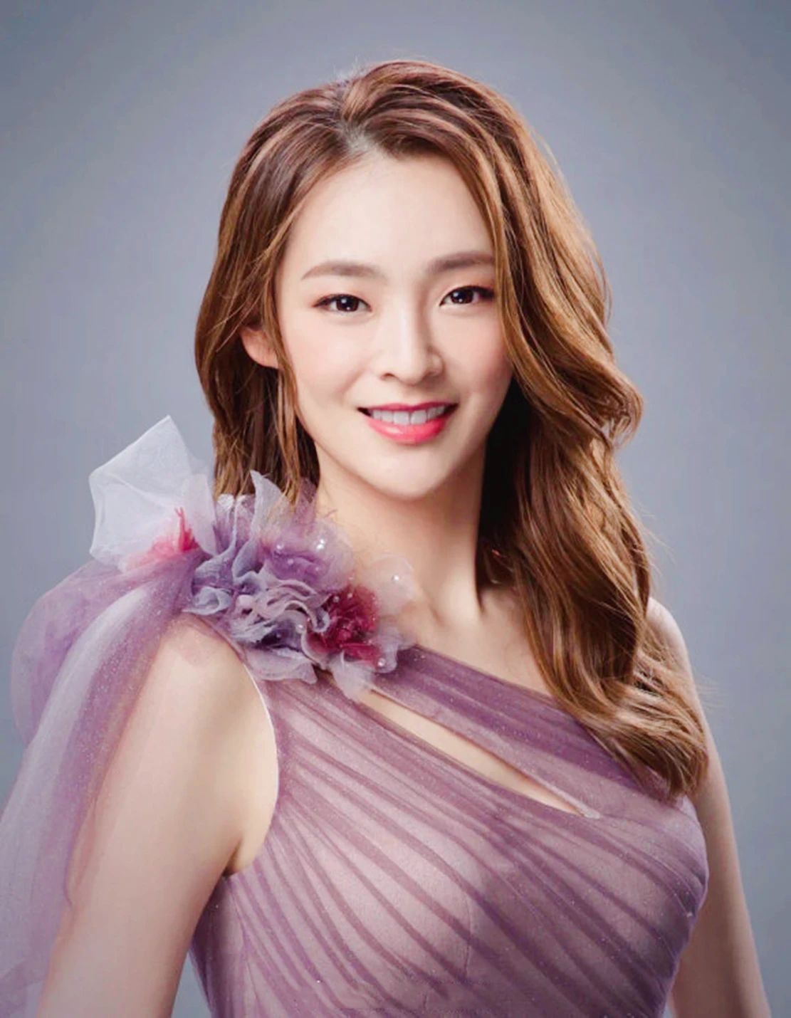 2020年港姐亚军陈桢怡,身材高挑迷人,曾是"夜蒲"常客