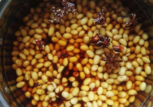 【黄豆】这东西6块钱一斤，含钾量是香蕉的5倍，夏天爱出汗的要多吃