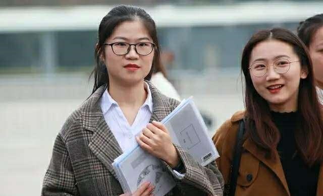 国企|国企最“喜欢”的4种大学生，毕业后被抢着要，还会获得高薪！