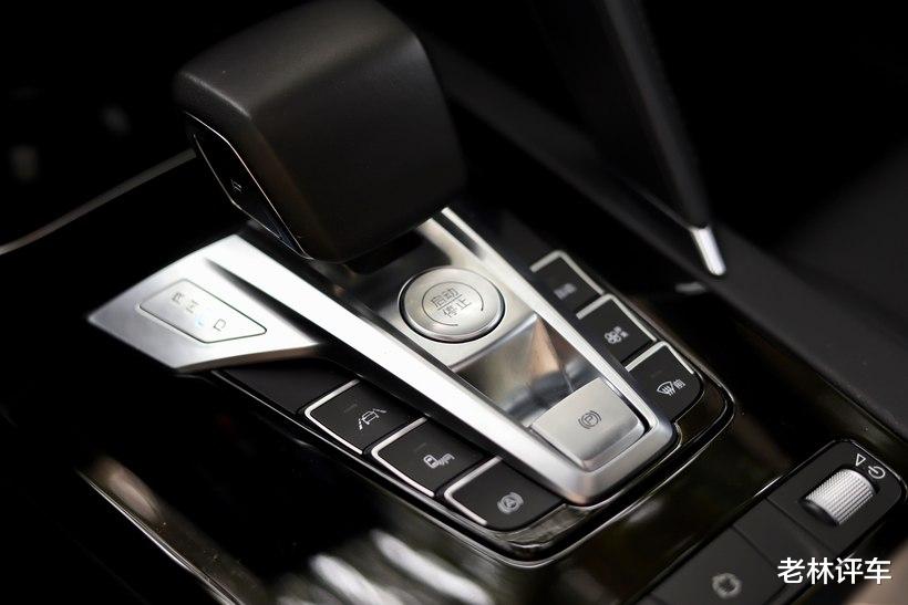 动力：这才是年轻人的首辆车，油耗低 动力足 空间大，9万开出20万面子