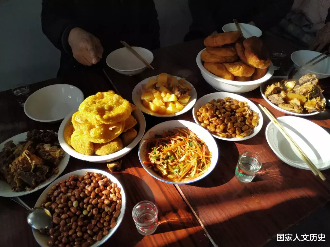 考古学家|考古学家真的会非常频繁地使用洛阳铲吗?用途跟小说写得还真差不多